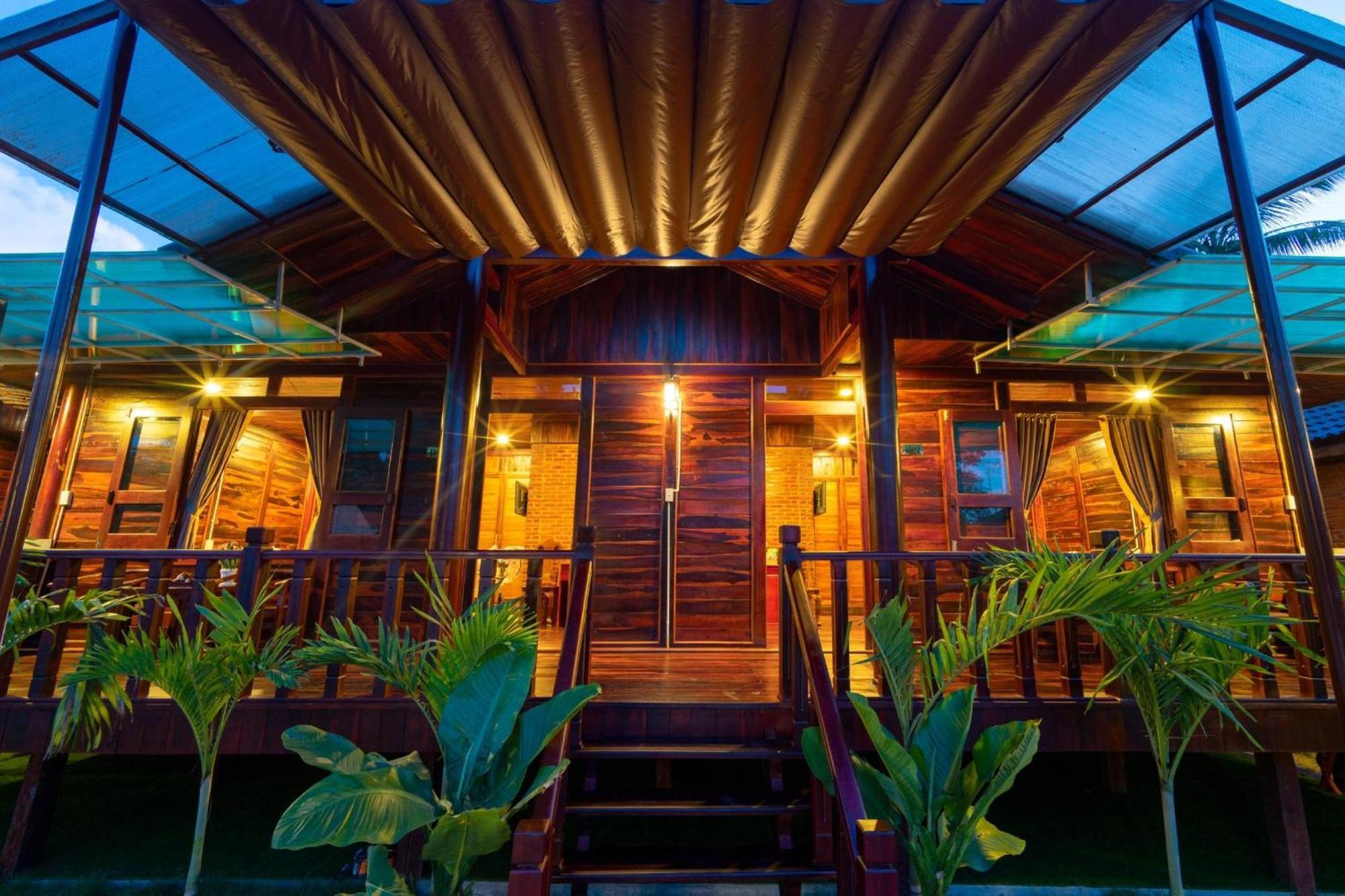 Anna Pham Bungalow - Friendly Local 두옹 동 외부 사진