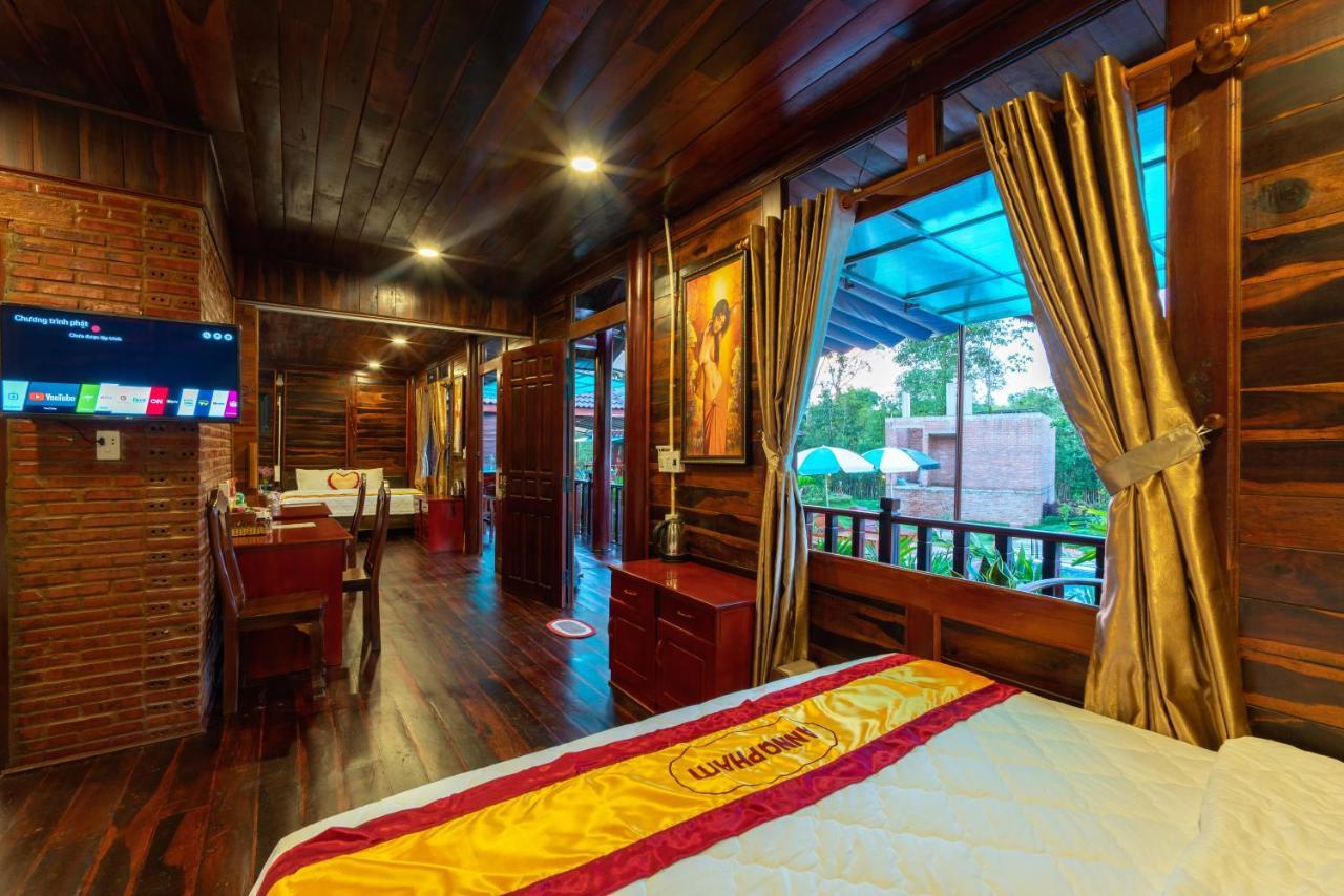 Anna Pham Bungalow - Friendly Local 두옹 동 외부 사진