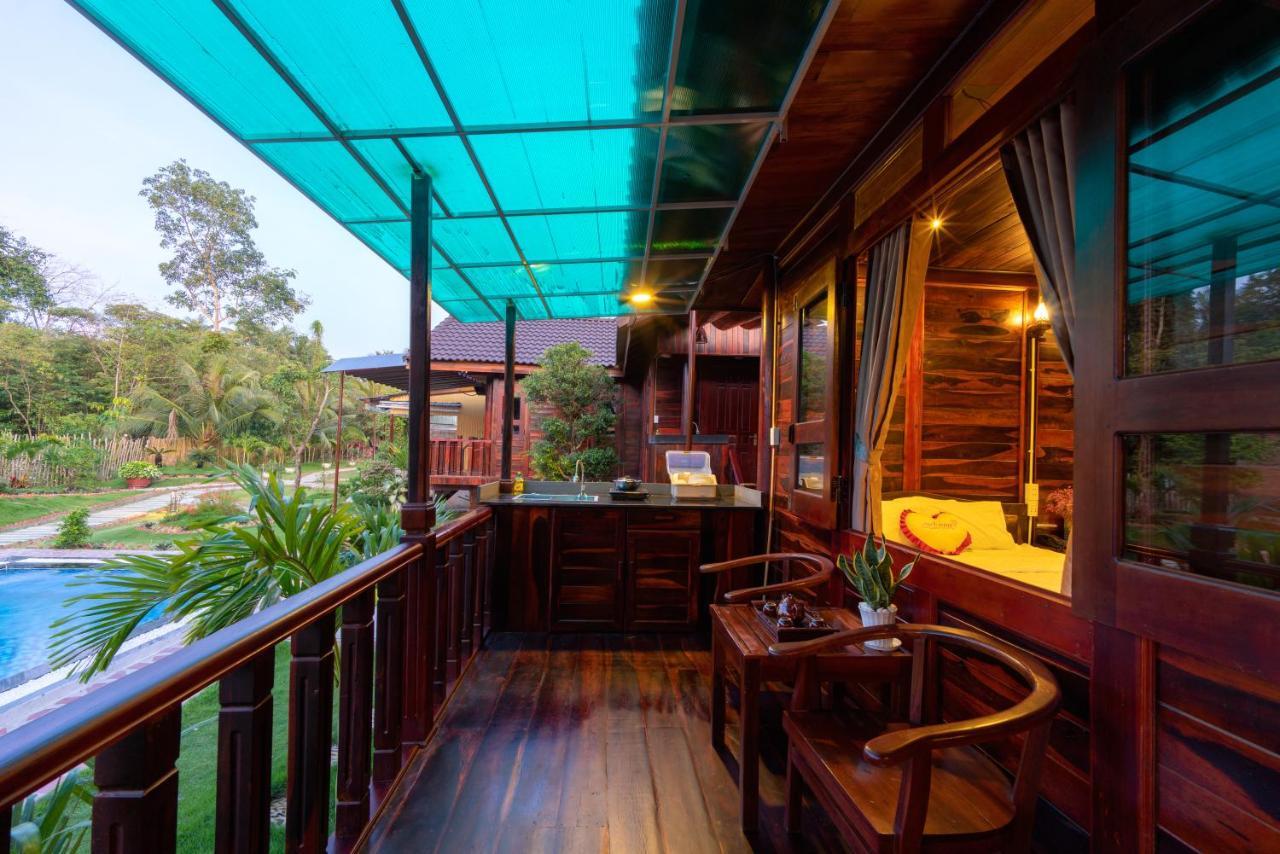 Anna Pham Bungalow - Friendly Local 두옹 동 외부 사진