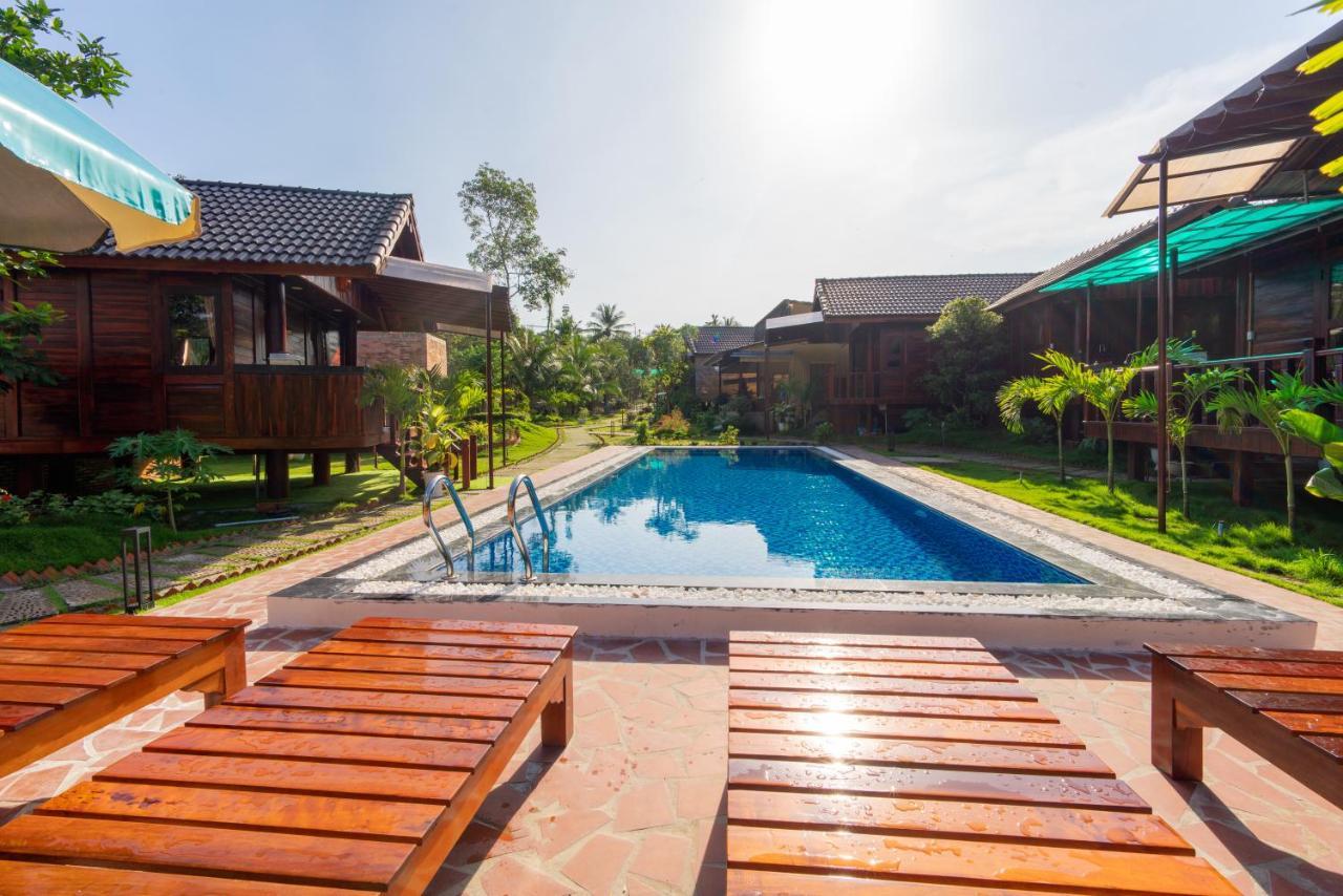 Anna Pham Bungalow - Friendly Local 두옹 동 외부 사진